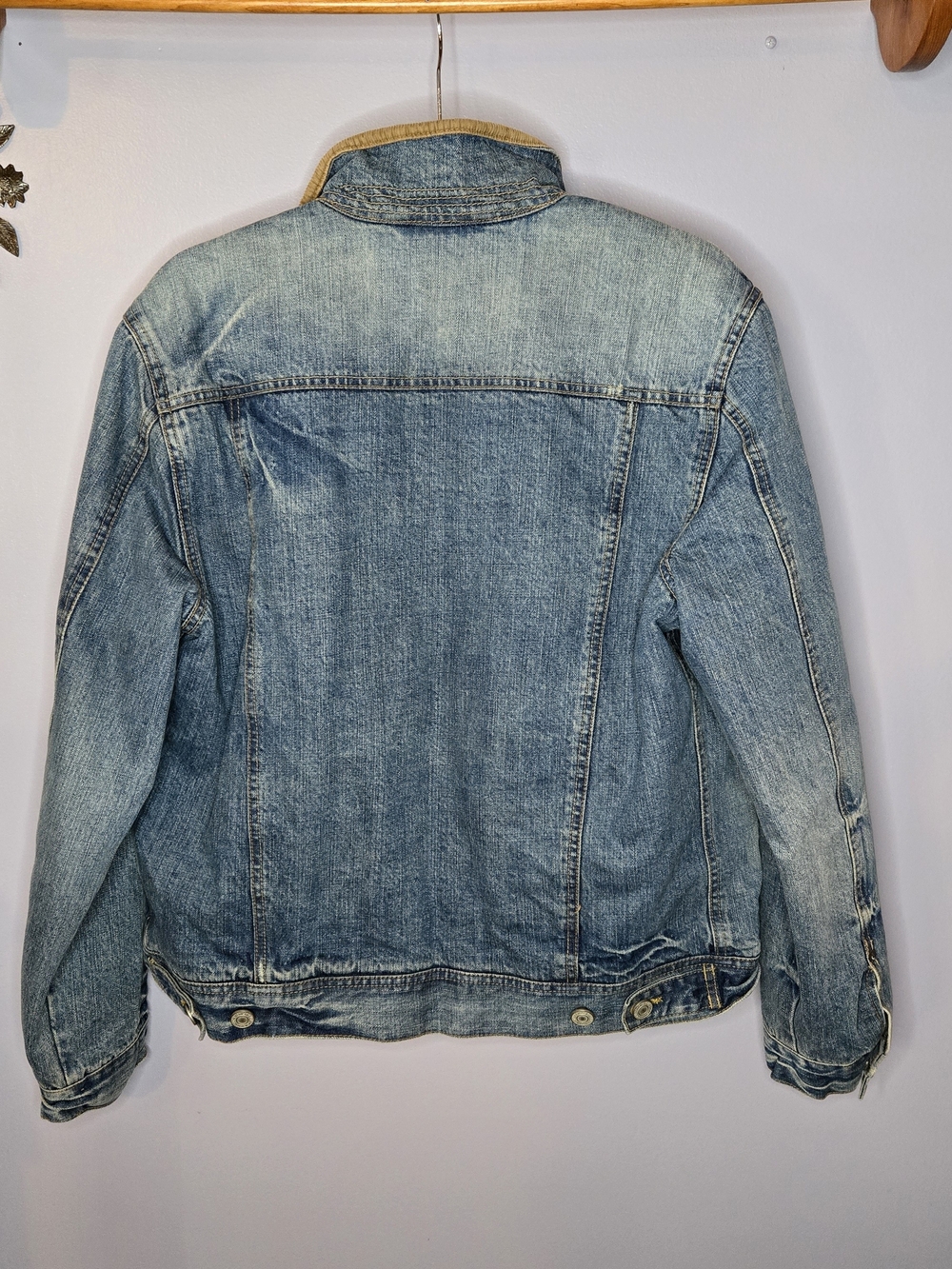 American Eagle Outfitters Blue Denim Jacket with Brown Corduroy Collar - Picture 11 of 16